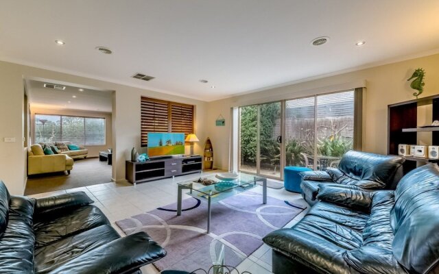 A Touch OF Class - PET Friendly