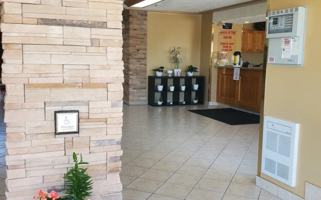 Western Budget Motel Whitecourt 3