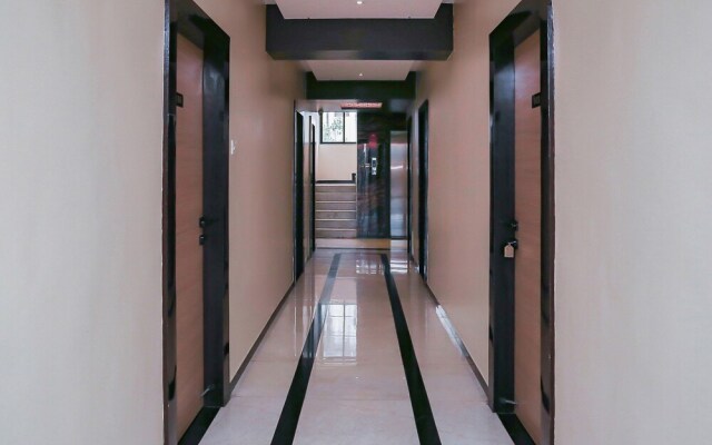 OYO 11576 Hotel Krishna Regency