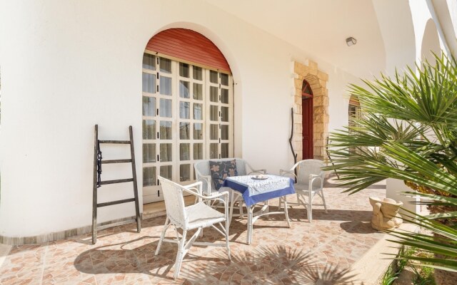 2961 Villa Poesia by Barbarhouse