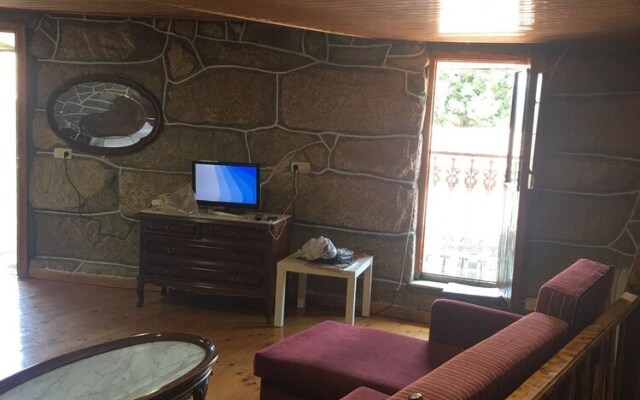 House With one Bedroom in Ourense, With Wonderful Mountain View and Ba