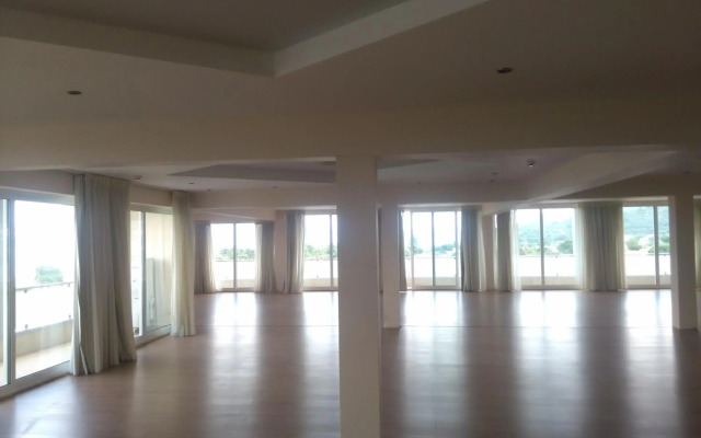 Dolphin Resort Hotel & Conference