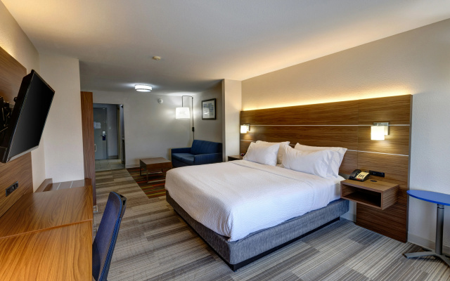 Holiday Inn Express & Suites Shelbyville Indianapolis by IHG