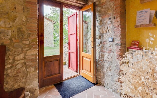 Scenic Holiday Home in Civitella Paganico with Pool