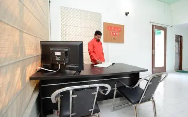 RK Family Hotel & Restaurant by OYO Rooms