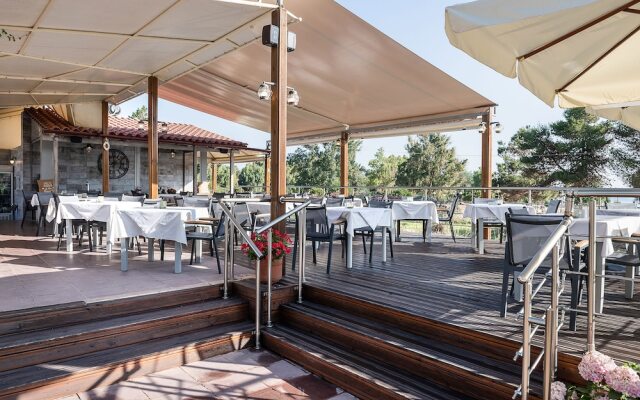 Akti hotel