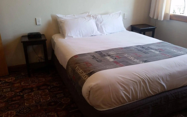 Whakatane Hotel