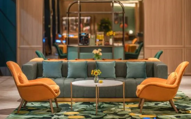 Orange Hotel (Wuhan Hankou Railway Station Plaza)