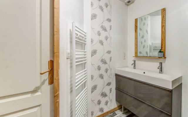 Welcoming Holiday Home in Brainville With Fenced Garden