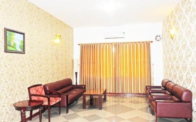 Que Huong Hotel