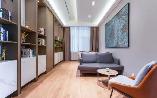 Linyi Litai Select Hotel (Cangzhou Road Railway Station)