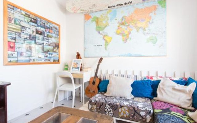 Baleal Surf Camp Hostel 1