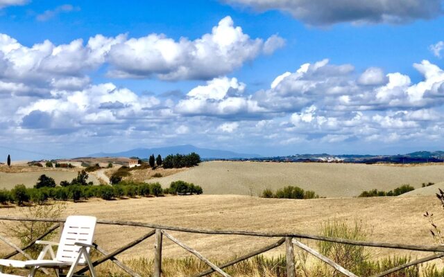 Lovely Home Between Volterra and San Gimignano