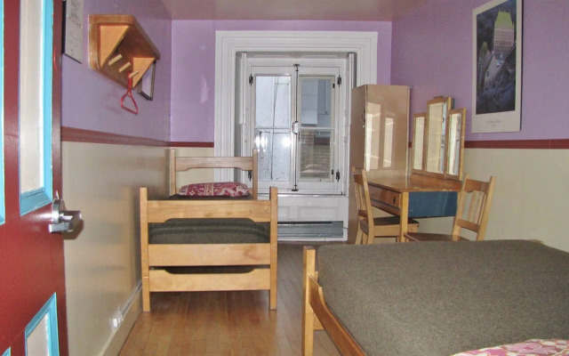 Auberge de la Paix - Hostel