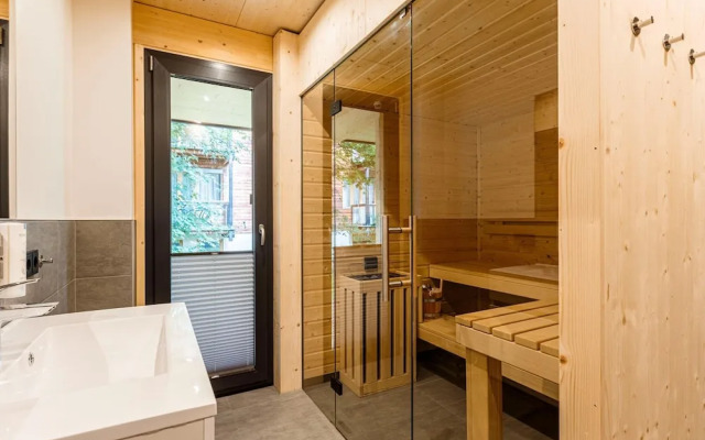 Appealing Apartment With Pool