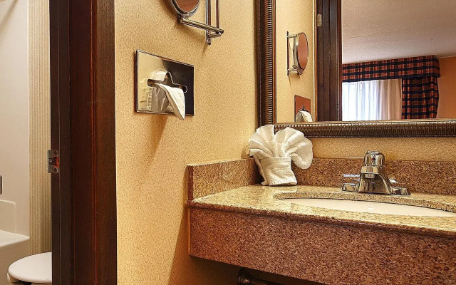 Spark by Hilton Hummelstown Hershey