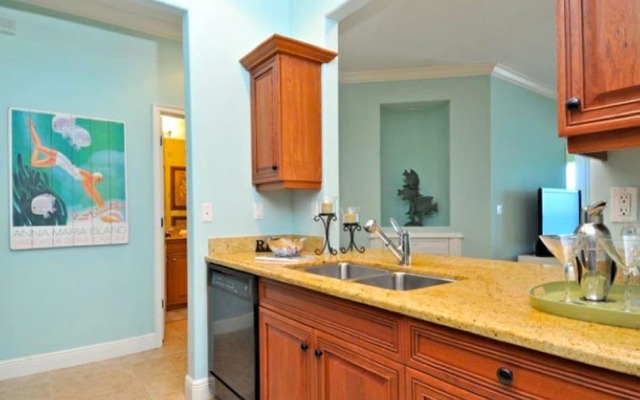Direct Beach Front Apartment 3