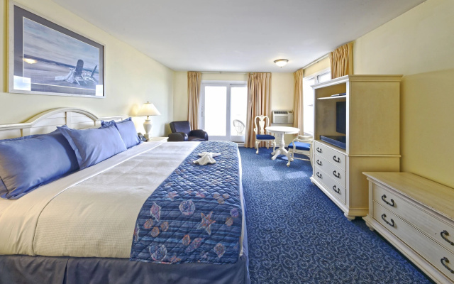 Drifting Sands Oceanfront Hotel