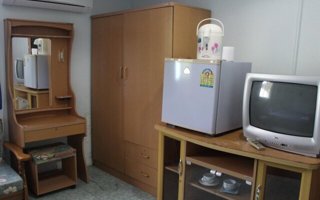 Rungtawan Hostel