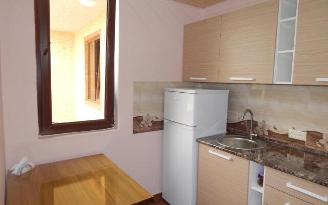 400 meters from the sea