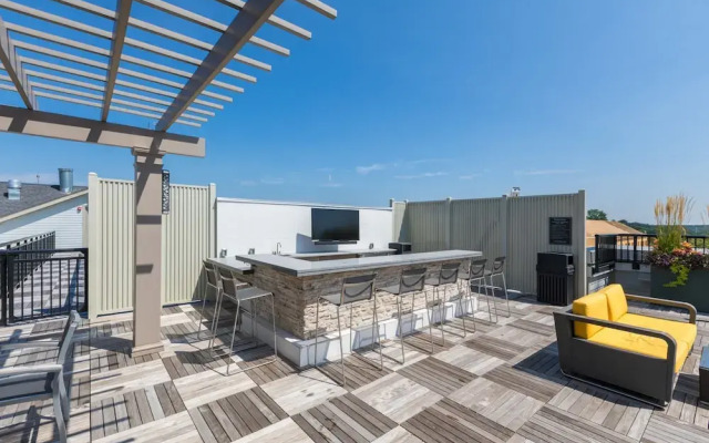 Global Luxury Suites Downtown Morristown