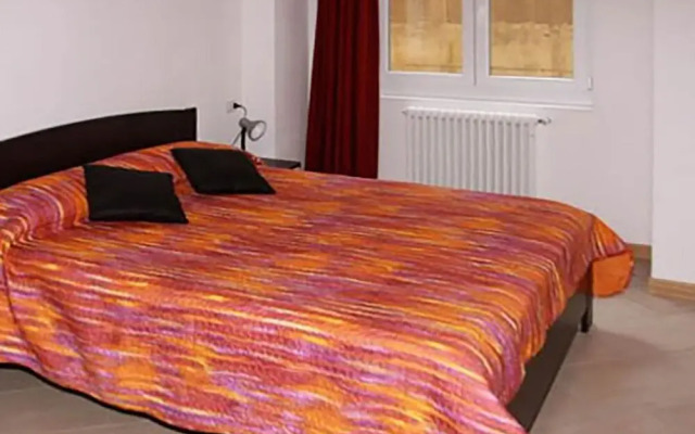 Big Apartment with View of Lake Como