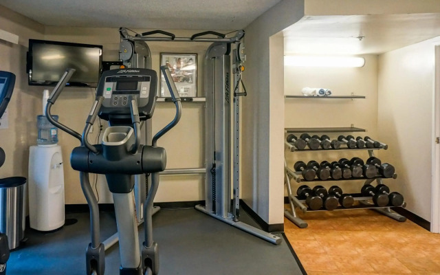 Vanllee Hotel and Suites