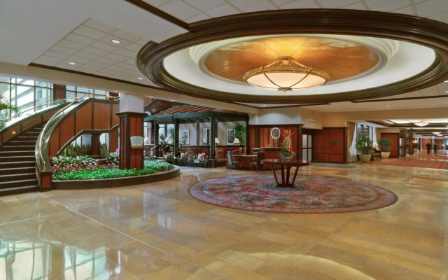 Amway Grand Plaza, Curio Collection by Hilton