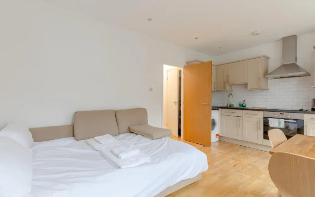 Bright and Spacious 1BD Flat - Camden