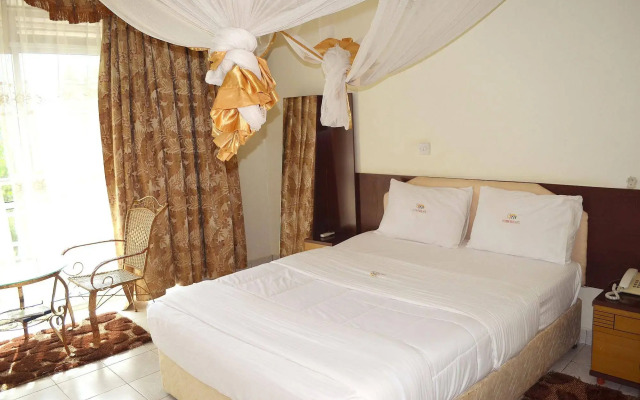 Victoria Travel Hotel