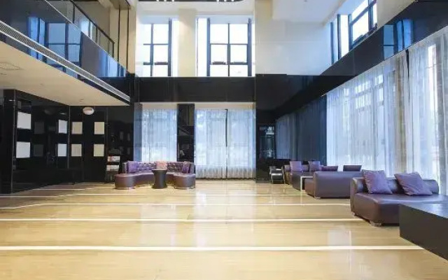 Ruimanda Hotel (Jiaozhou Railway Station)