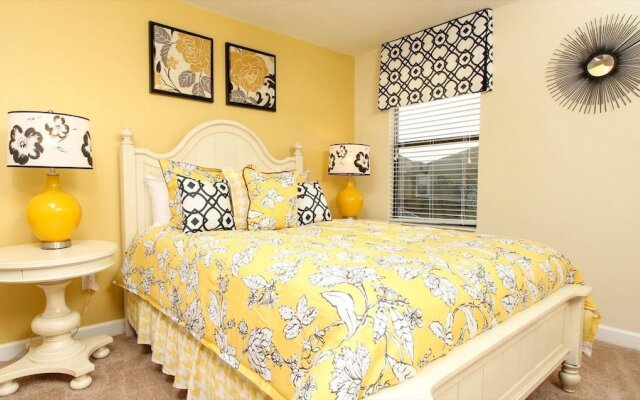 1405 Thunderbird Road