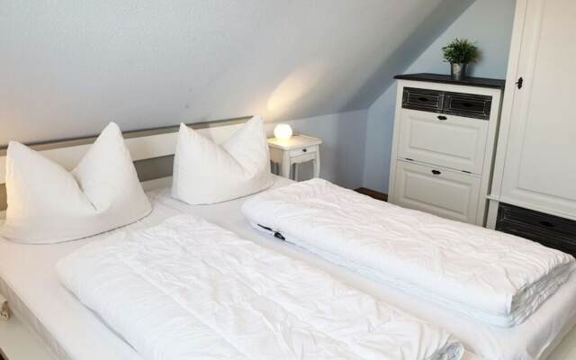 Achtern Diek Modern Retreat