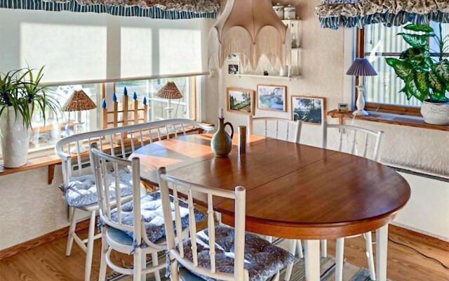Beautiful Home in Färjestaden With 2 Bedrooms