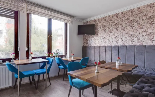 Nice Apartment With Terrace
