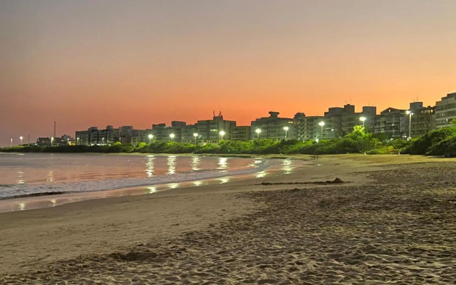 Apartamento peracanga com vista para o mar