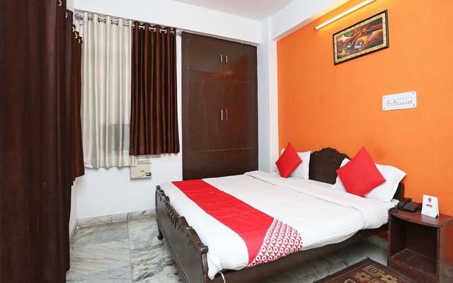 OYO 13216 Sidhi Vinayak Residency