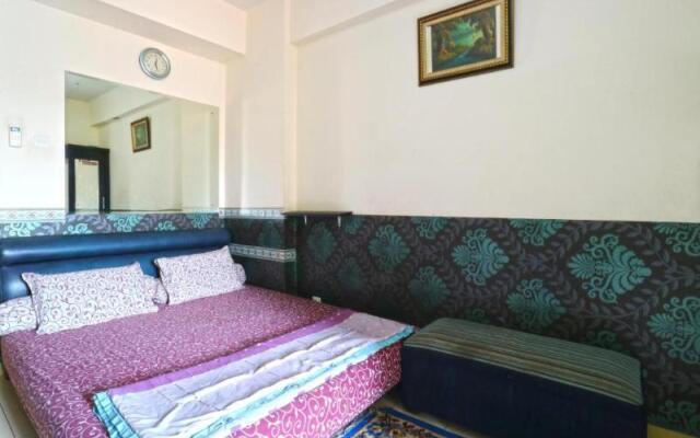 Dewi Depok Apartment by ZUZU