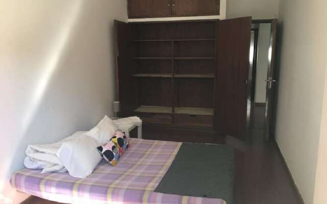 Aslep, Private Rooms in a Hostel