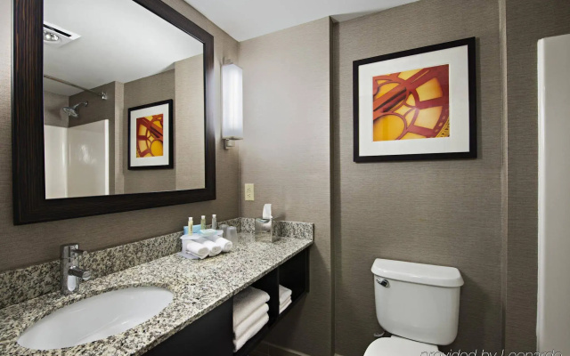 Holiday Inn Express & Suites Boston - Cambridge by IHG