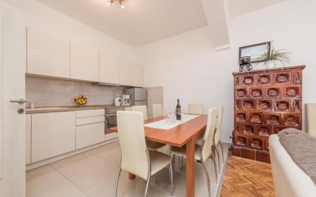Holiday Home Ana