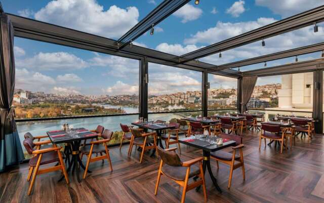 Ramada by Wyndham Istanbul Golden Horn