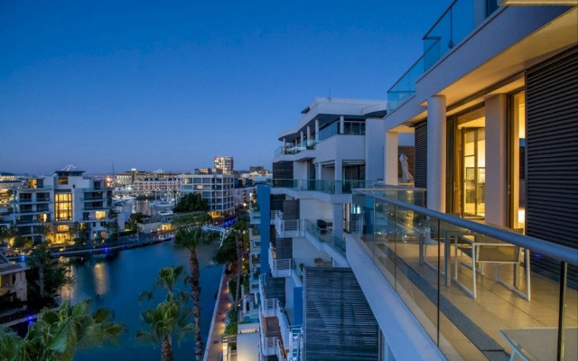 The Canal Three Bedroom Pool Duplex Penthouse - 203