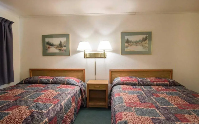 Deer Lodge Motel