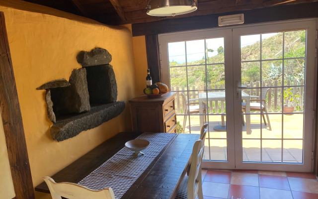 Holiday home in El Paso in a natural environment