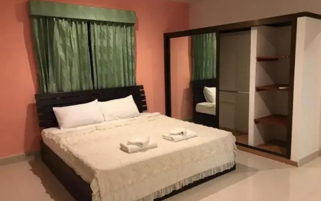 Capital O 916 Chill Chill D Pool Villa