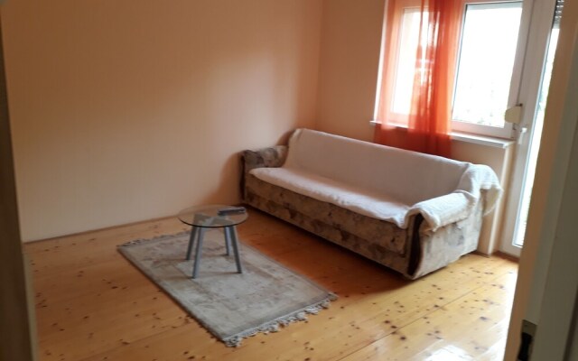 Inviting Very Nice 3 Bed Family Apartment In Nis