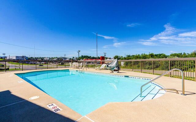 Econo Lodge Christiansburg-Blacksburg I-81