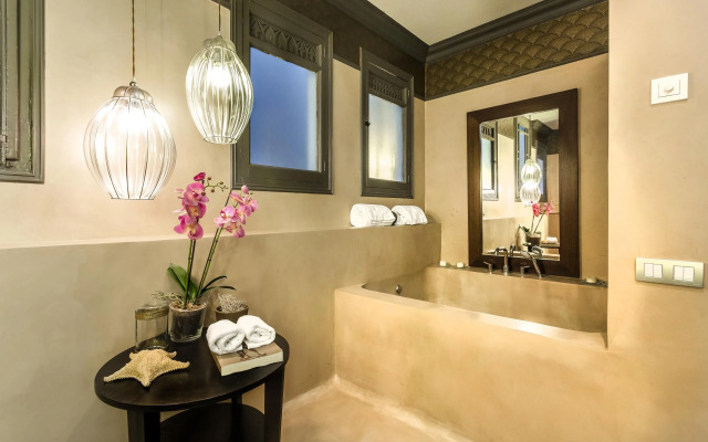 Eixample - 3 Bedroom Apartment With 2 Kitchens - Hoa 42133