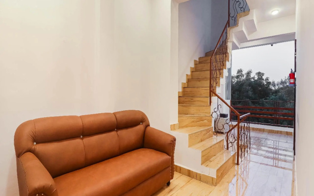 Royal Inn by OYO Rooms